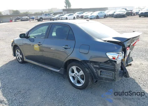 2011 Toyota Corolla S z USA, uszkodzony, nr VIN 2T1BU4EE9BC749431